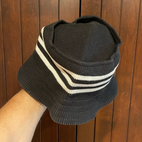 Vintage adidas bucket hat - Picture 3 of 5
